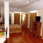 Guest house La Morada 2*