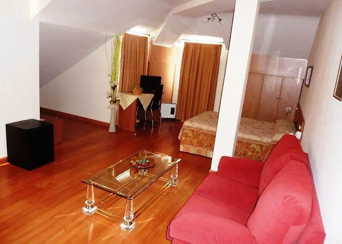 拉莫拉达旅馆 2* 拉·希斯特尼加