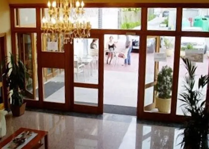 拉莫拉达旅馆 2* 拉·希斯特尼加