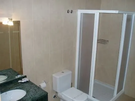 拉莫拉达旅馆 2* 拉·希斯特尼加